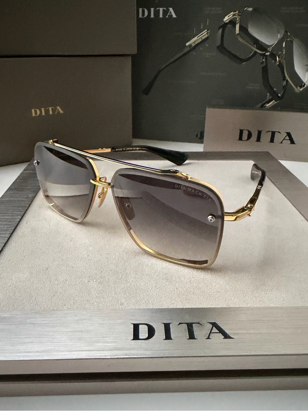DITA Mach Six DTS121-01 Yellow Gold Titanium Gray Gradient Lens Authentic